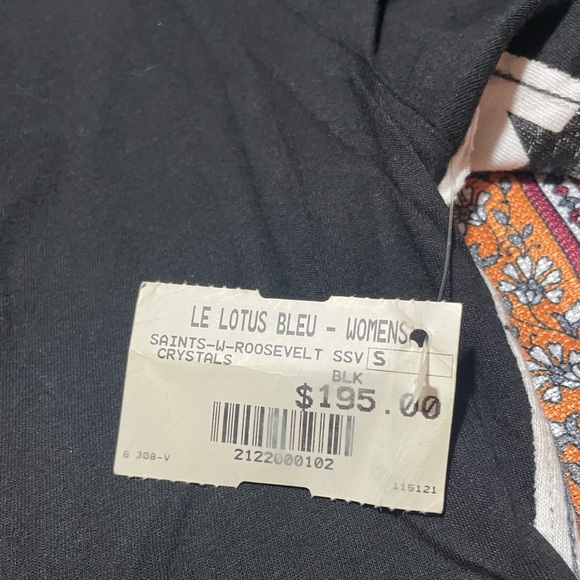 NWT The Saints Sinphony women’s tee - Picture 4 of 5